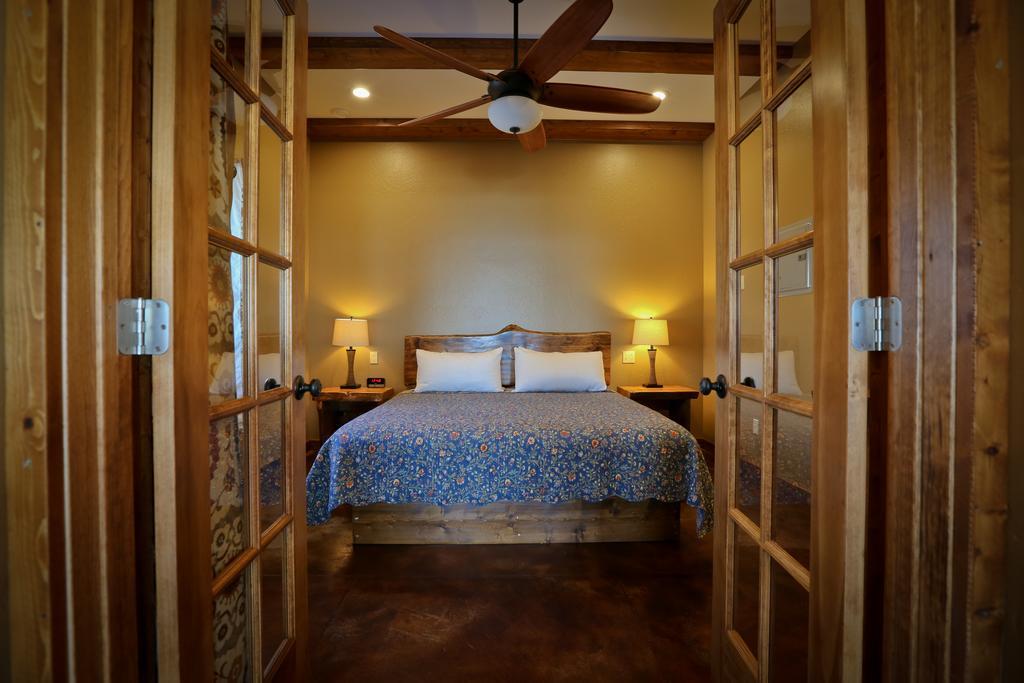 Baycrest Lodge โฮเมอร์ ภายนอก รูปภาพ