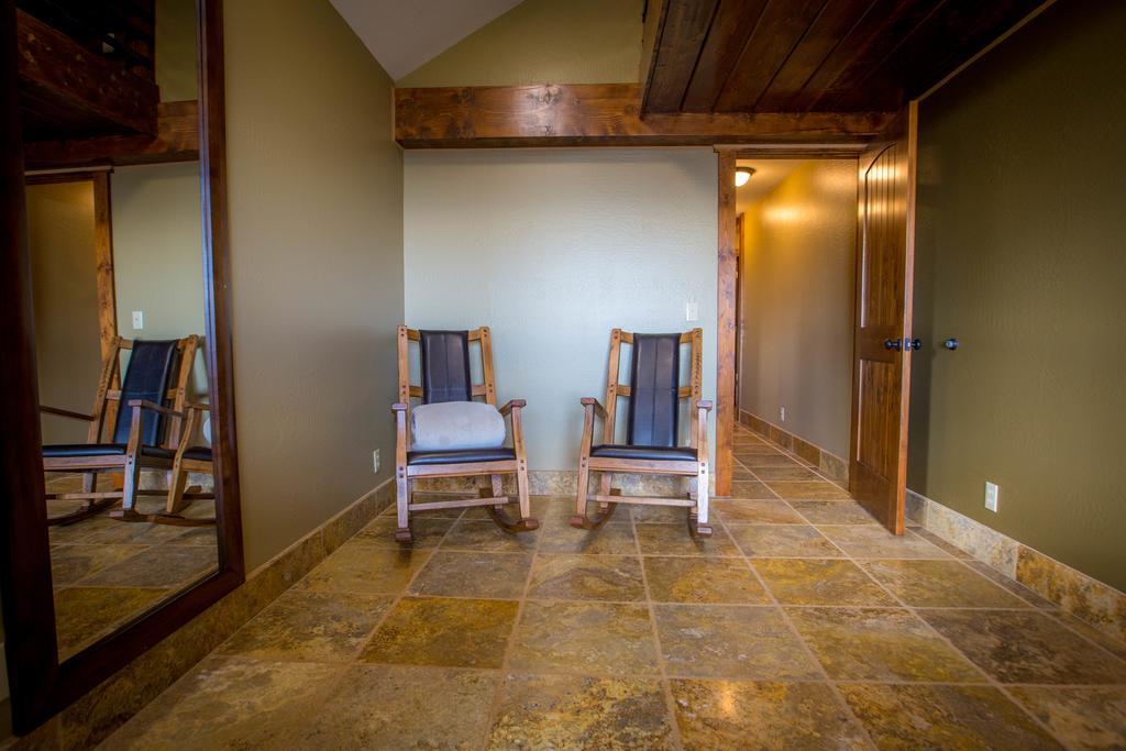 Baycrest Lodge โฮเมอร์ ภายนอก รูปภาพ